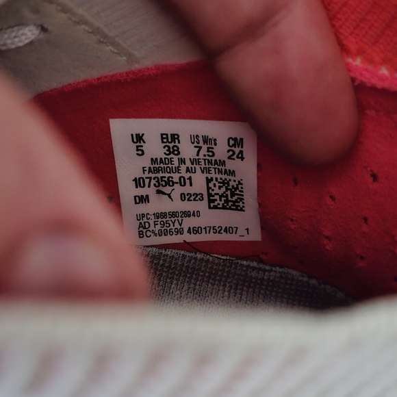 Wmns Future Ultimate FG AG Puma Cleats - Picture 11 of 11